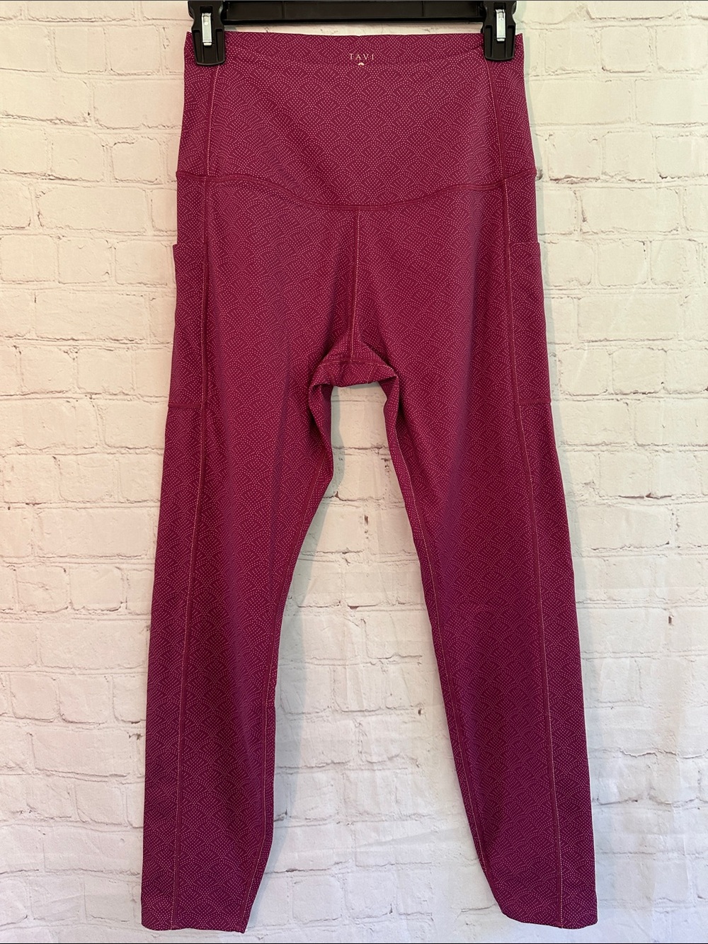Tavi High-Rise 7/8 Leggings with pockets Magenta size L